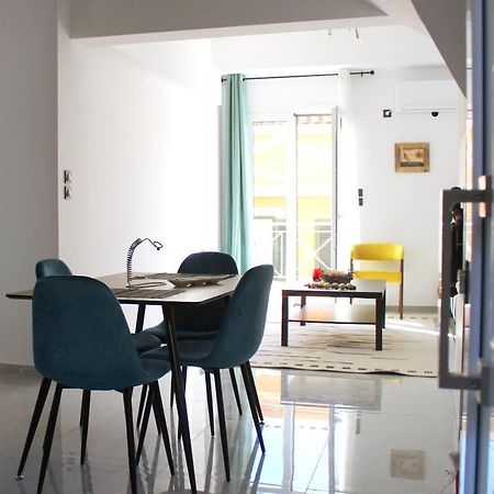 Patras Cozy Nest In The Vibrant City Center Exteriör bild