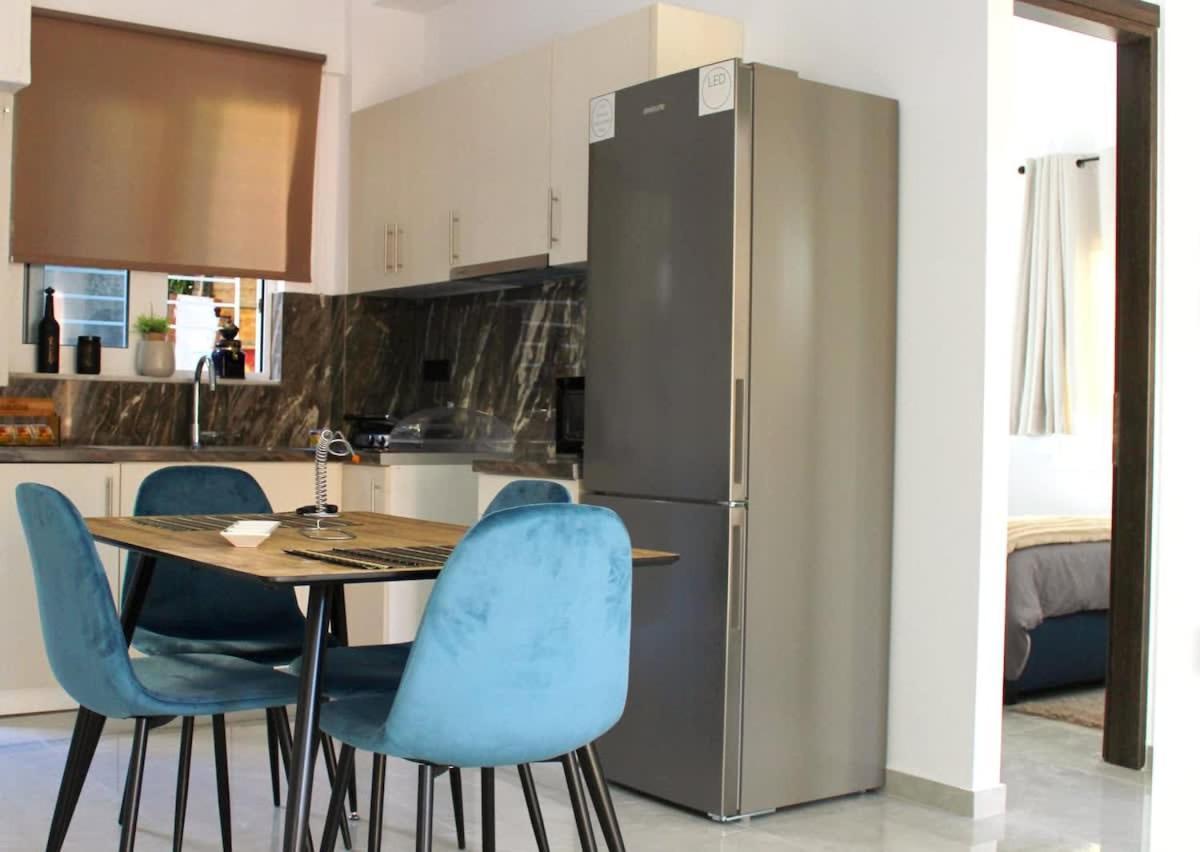 Patras Cozy Nest In The Vibrant City Center Exteriör bild