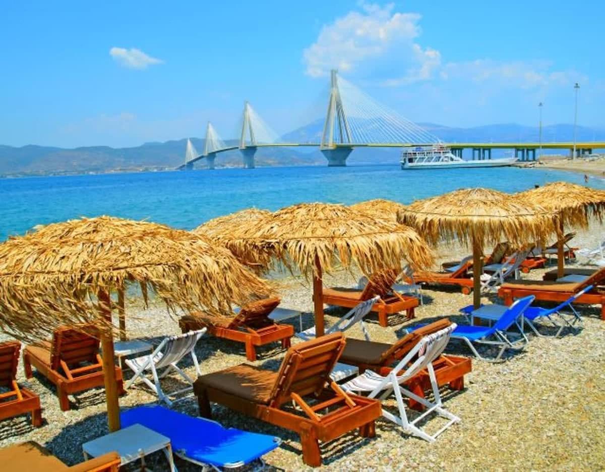 Patras Cozy Nest In The Vibrant City Center Exteriör bild